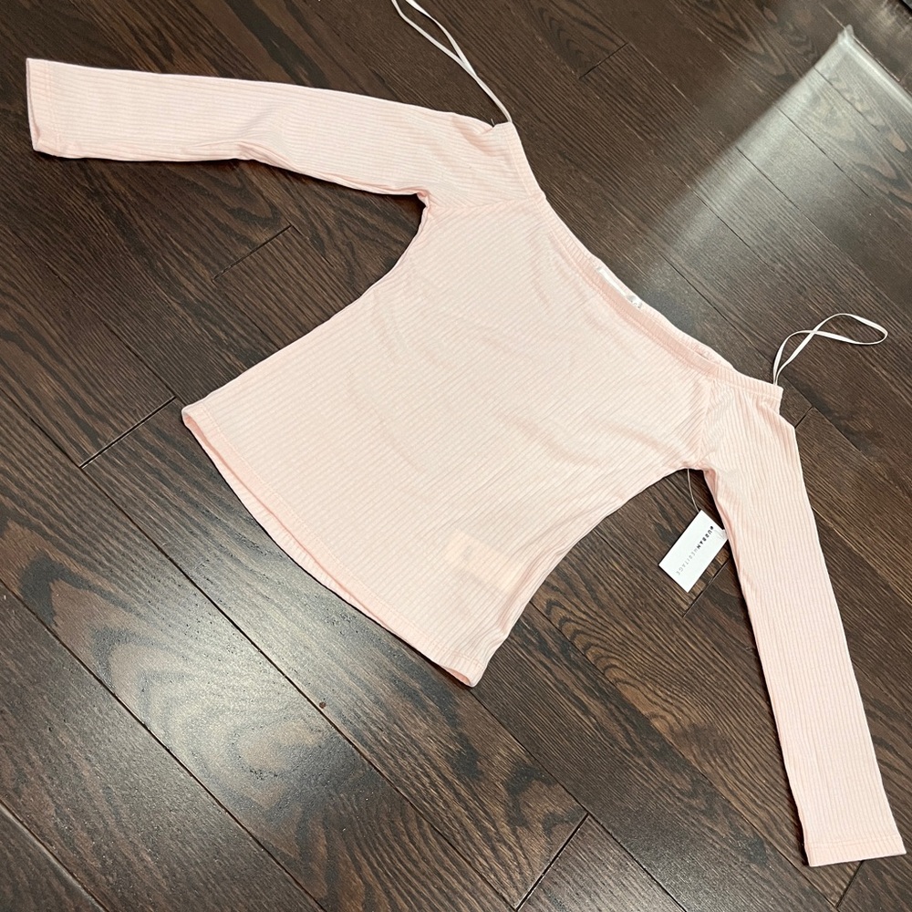 Off the shoulder Long Sleeve